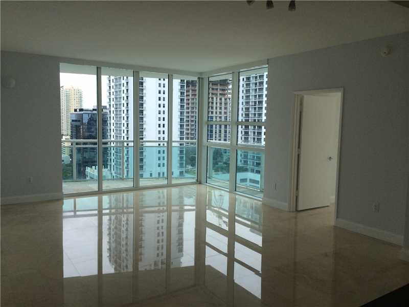 951 BRICKELL AV # 2211