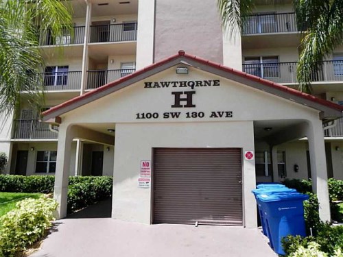 1100 SW 130 AV # 211H