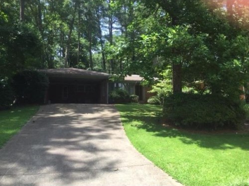 1704 Dunwoody Trail