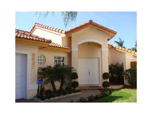 5837 NW 112 CT