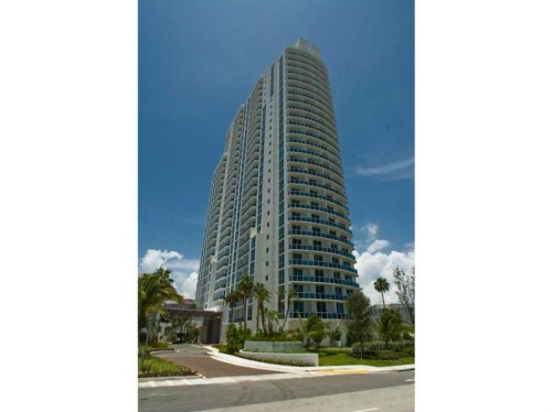 1945 S OCEAN DR # 2011