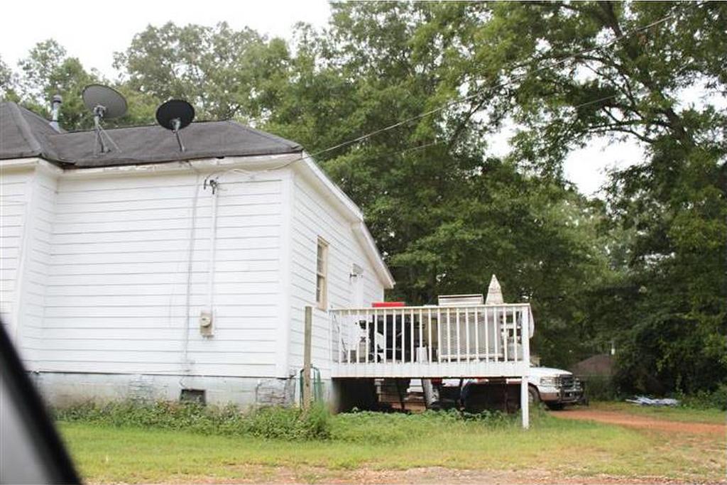 1966 Hwy 11 Lots Mobile Home