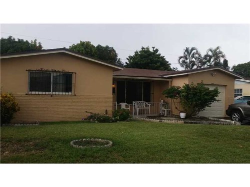 4940 NW 18 CT