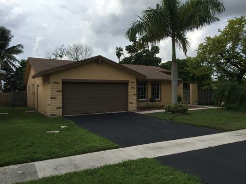 9360 NW 40 CT