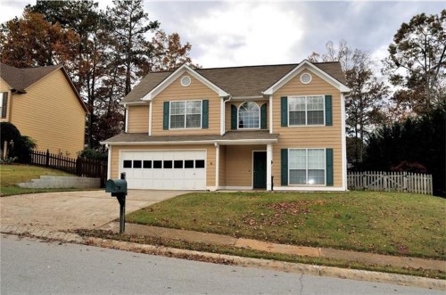 2590 Suwanee Lakes Trail