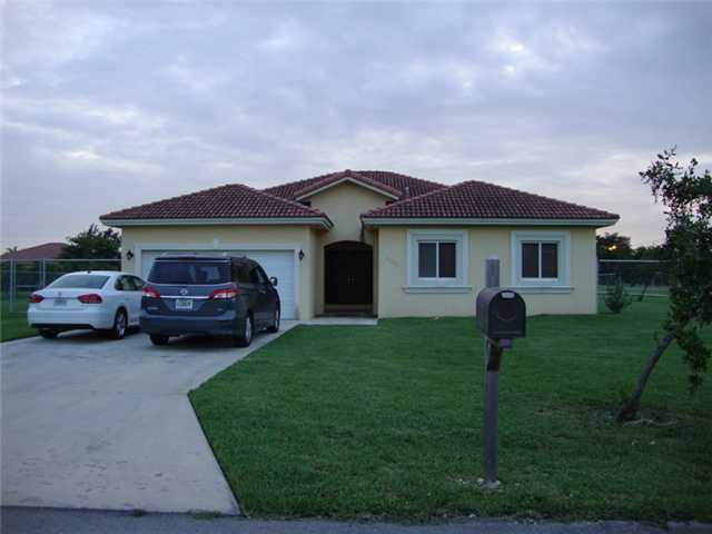 30402 SW 194 CT