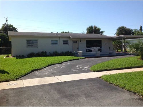 3850 NW 6 CT