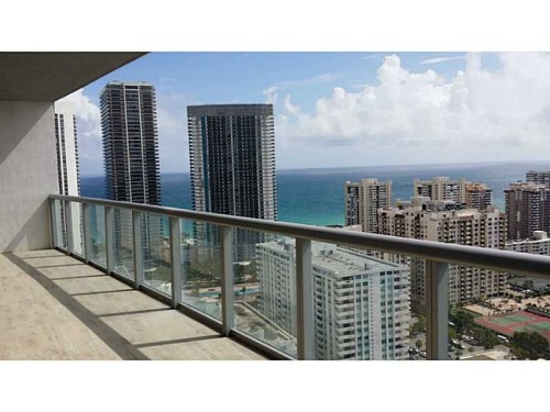 2602 E HALLANDALE BEACH BL # R3103