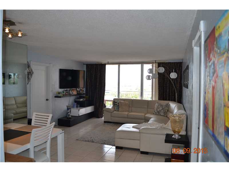 18011 BISCAYNE BL # 1102-1