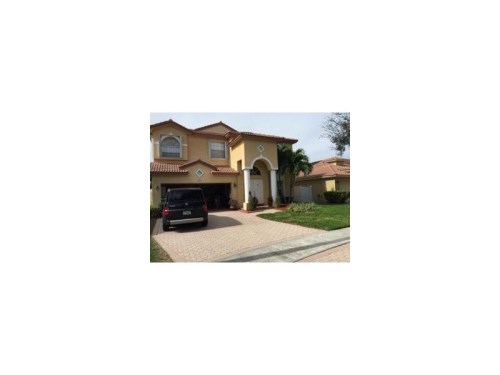 910 NW 185th Ter