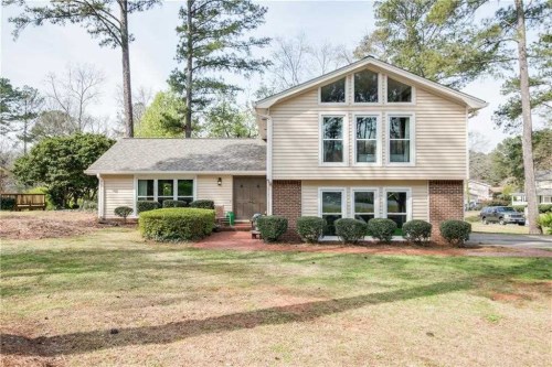 634 River Oak Loop